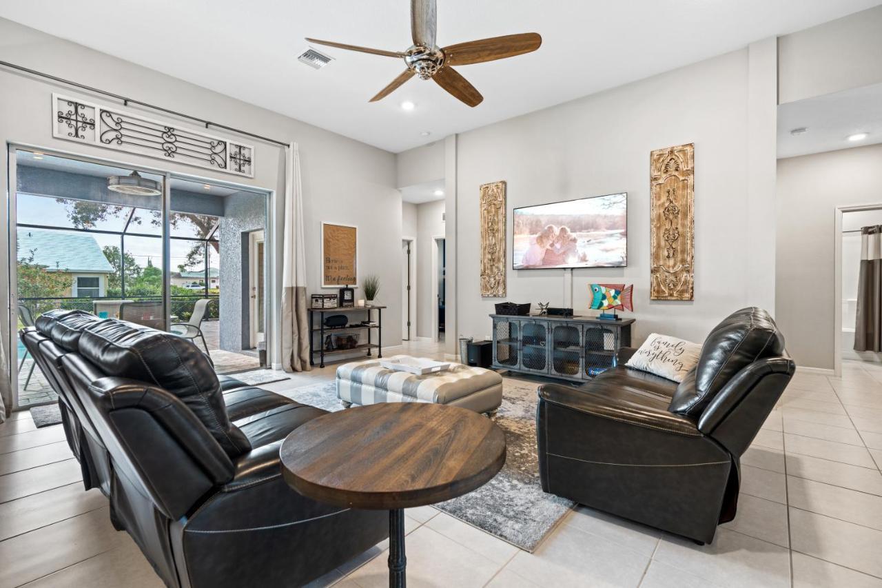 Beautiful Cape Coral Oasis! King Bed, Bbq, Heated Pool, Pvt Yard & Much More! المظهر الخارجي الصورة